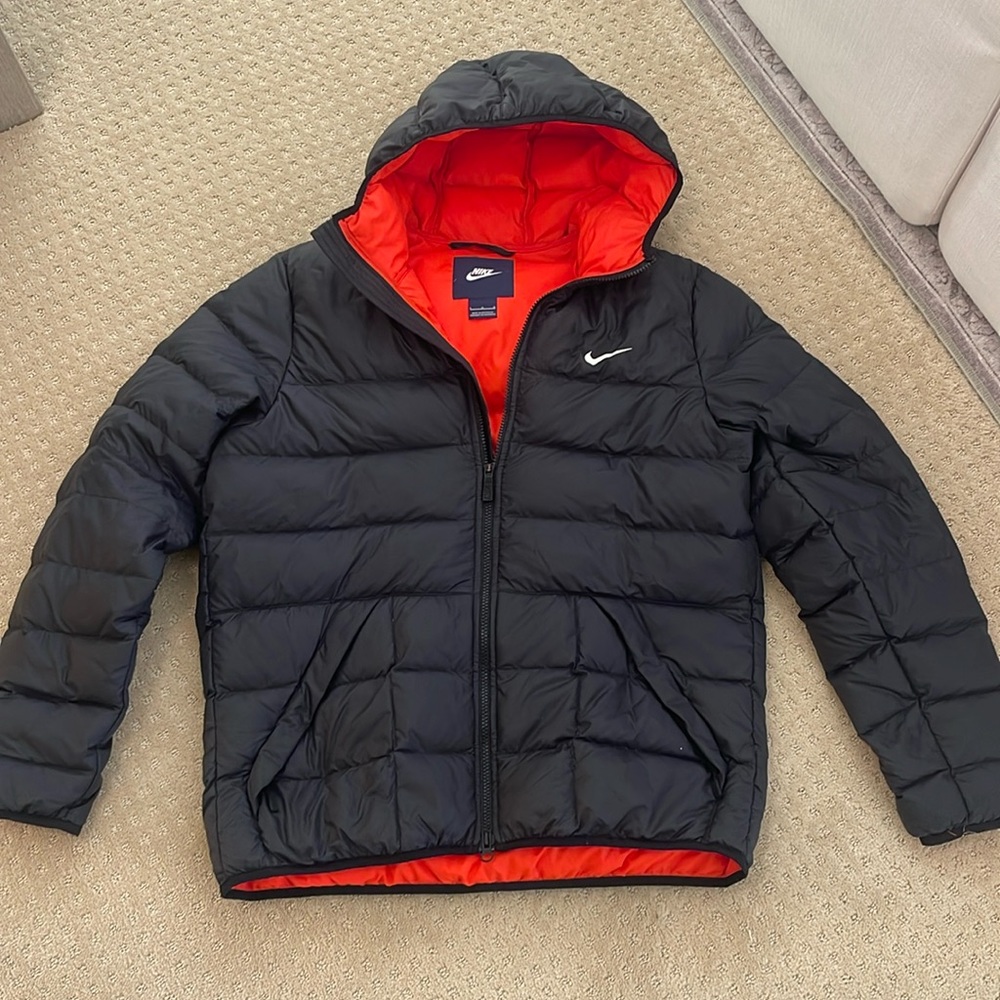 Men’s Large Nike black puffer with red/orange interior